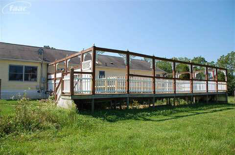 9185 Dean Road Fenton, MI 48430 - Photo 3 of 21 20369314-2.JPG