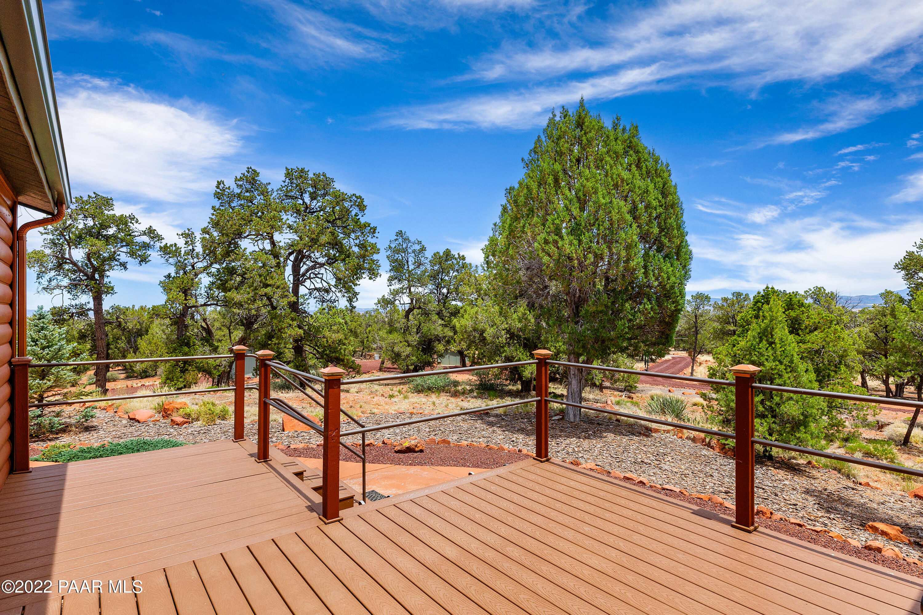 3673 Raney Road Ash Fork, AZ 86320 - Photo 4 of 32 005_Front Entry Deck
