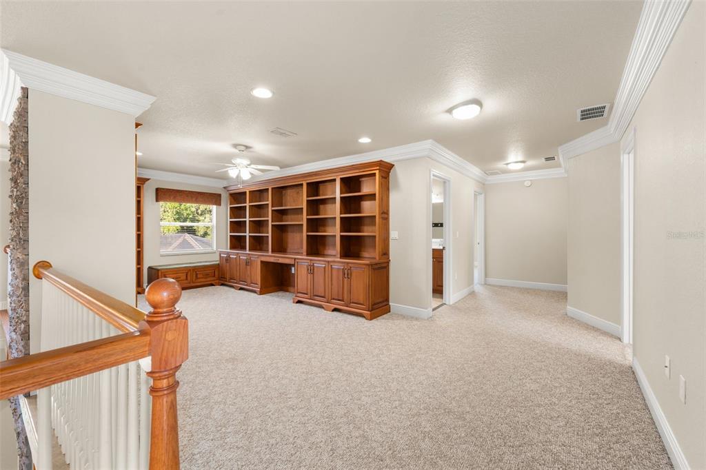 3950 Southeast 39th Circle Ocala, FL 34480 - Photo 23 of 40 a view of an empty room with a window