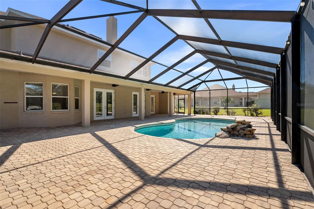 3950 Southeast 39th Circle Ocala, FL 34480 - Photo 35 of 40 a view of a porch with furniture