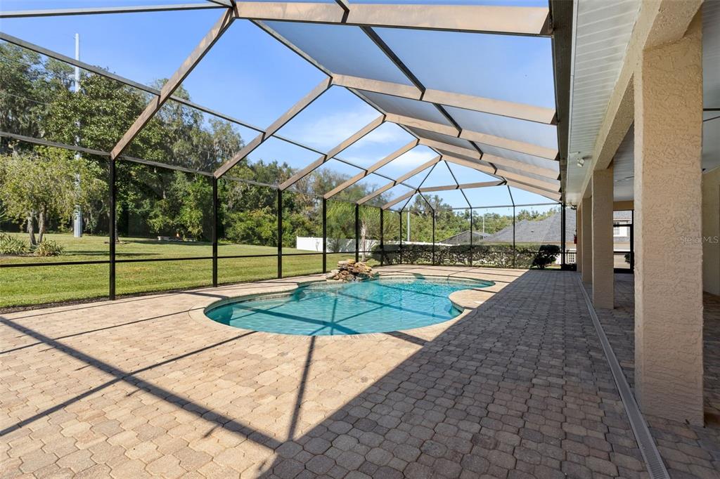 3950 Southeast 39th Circle Ocala, FL 34480 - Photo 36 of 40 a view of a backyard