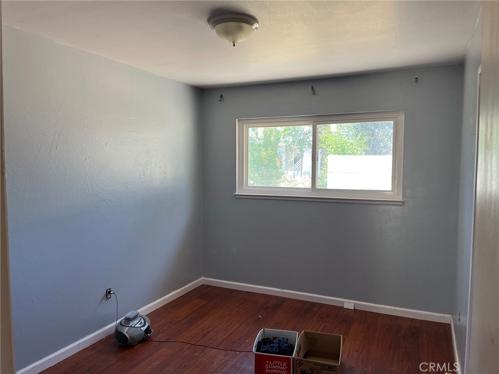 15050 Lakeview Way Clearlake, CA 95422 - Photo 5 of 11 Bedroom