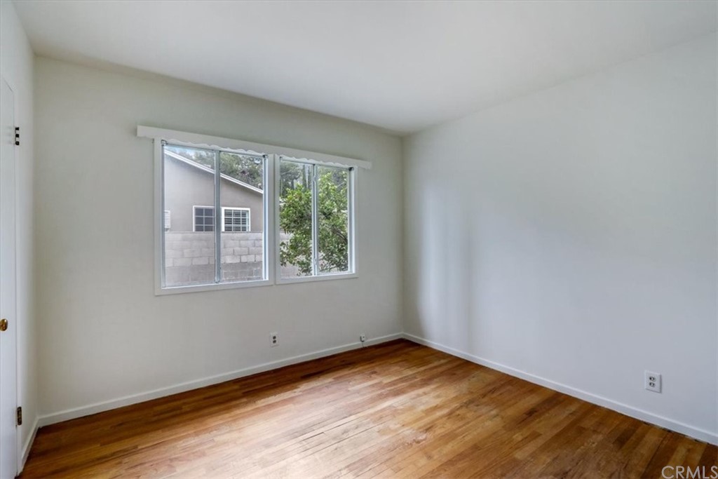 9846 Cabanas Avenue Tujunga, CA 91042 - Photo 19 of 38