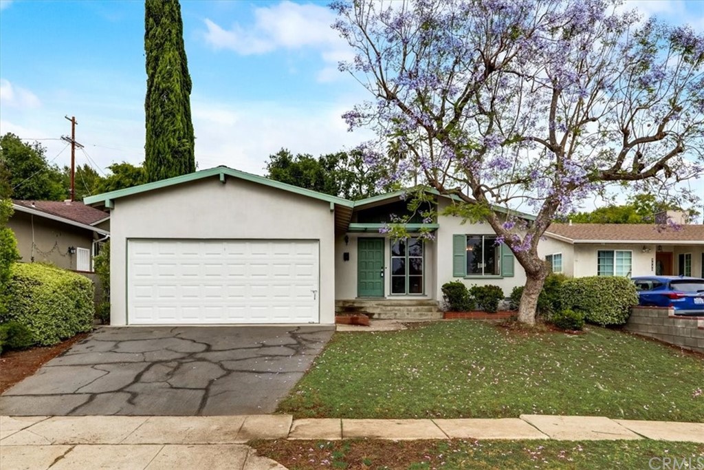 9846 Cabanas Avenue Tujunga, CA 91042 - Photo 4 of 38