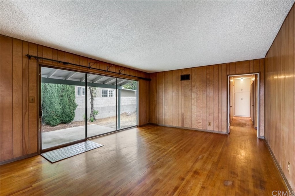 9846 Cabanas Avenue Tujunga, CA 91042 - Photo 8 of 38