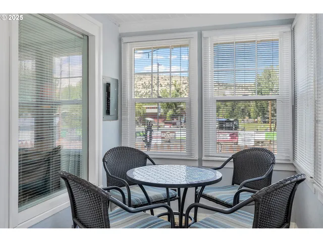 $320,000 | 312 North Canyon Boulevard, John Day, OR 97845