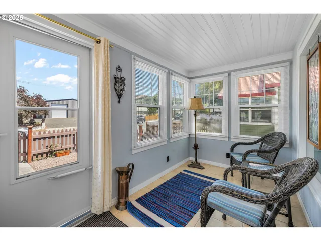 $320,000 | 312 North Canyon Boulevard, John Day, OR 97845