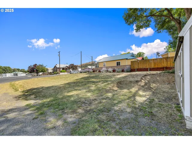 $320,000 | 312 North Canyon Boulevard, John Day, OR 97845