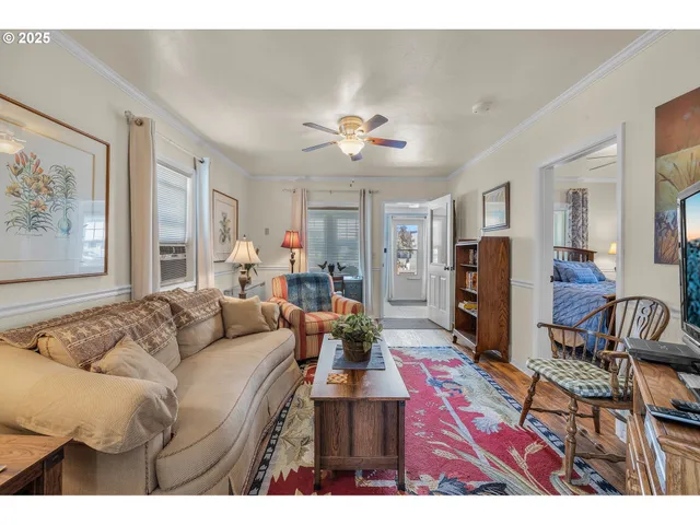 $320,000 | 312 North Canyon Boulevard, John Day, OR 97845