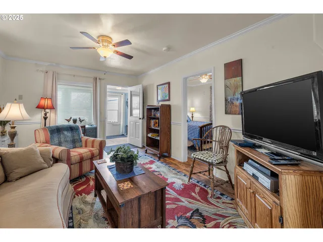 $320,000 | 312 North Canyon Boulevard, John Day, OR 97845