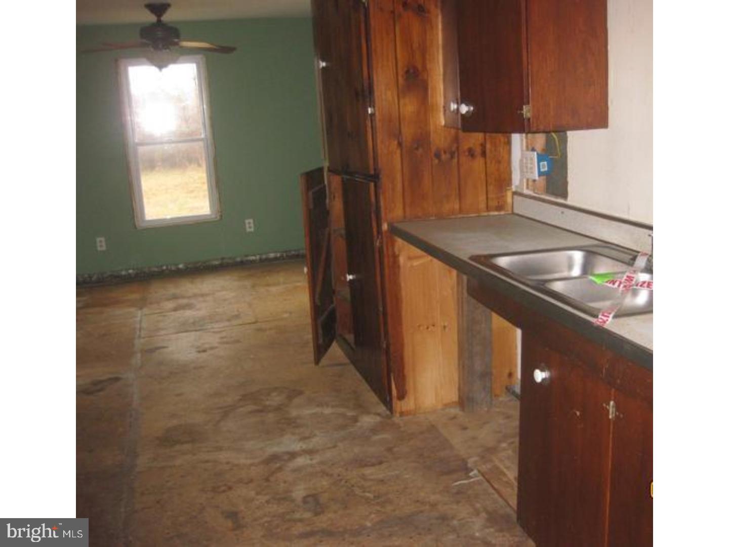159 Fortescue Road Newport, NJ 08345 - Photo 3 of 10