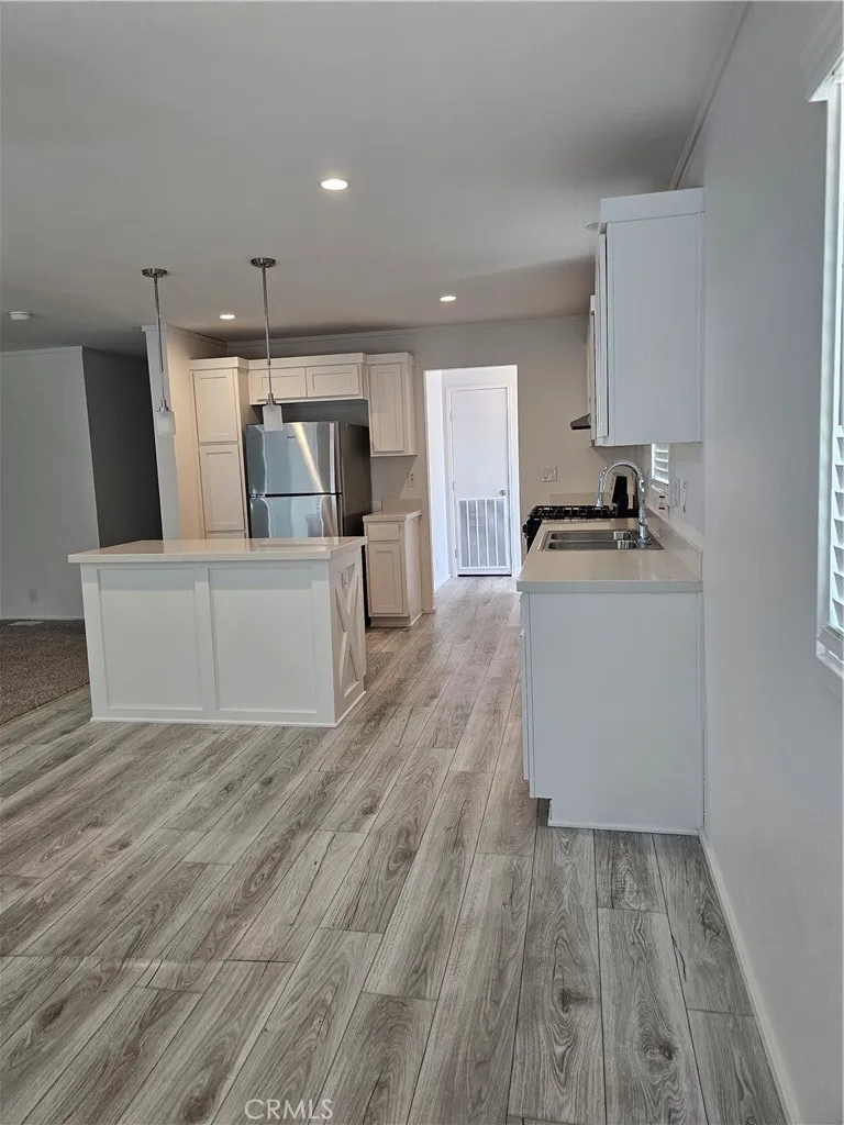 1560 Massachusetts Avenue, Unit 94 Riverside, CA 92507 - Photo 7 of 15