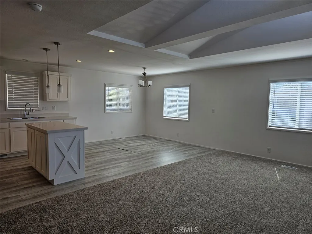 1560 Massachusetts Avenue, Unit 94 Riverside, CA 92507 - Photo 10 of 15