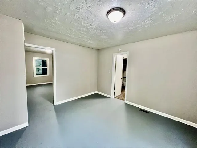 $134,000 | 10710 East 24th Street South, Independence, MO 64052