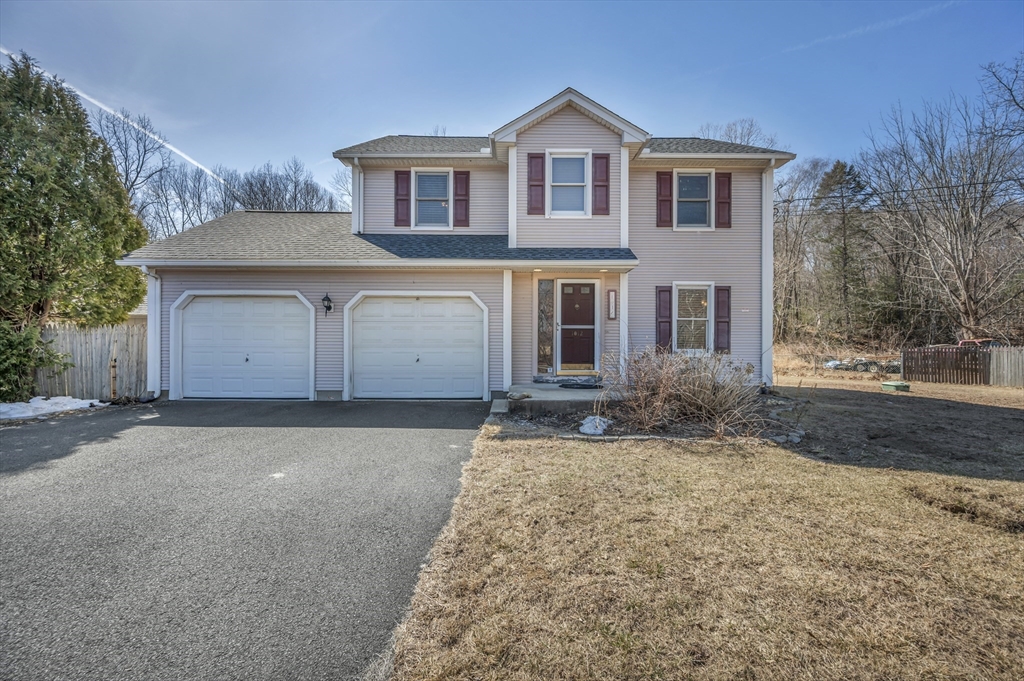 1012 Russell Road Westfield, MA 01085 - Photo 2 of 39 Gallery Image 2