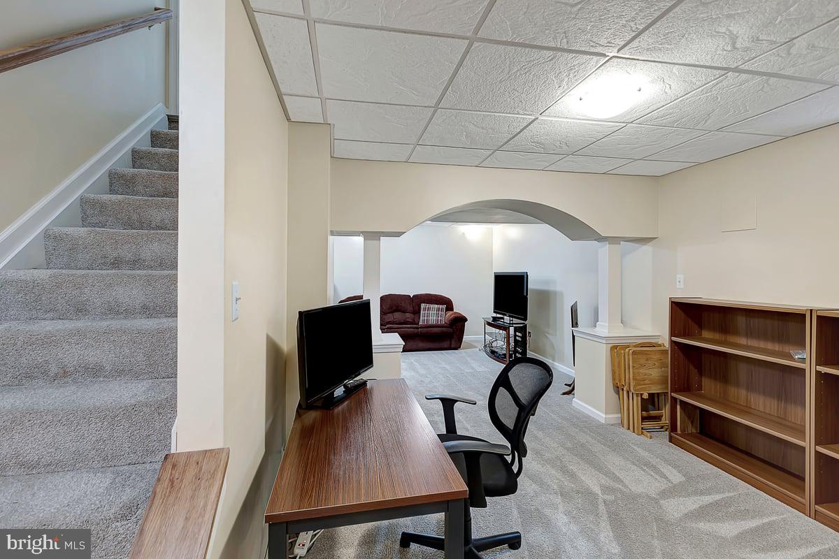 6304 Patuxent Quarter Road Hanover, MD 21076 - Photo 28 of 38