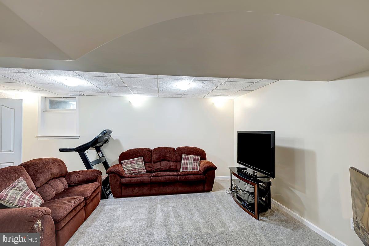 6304 Patuxent Quarter Road Hanover, MD 21076 - Photo 29 of 38