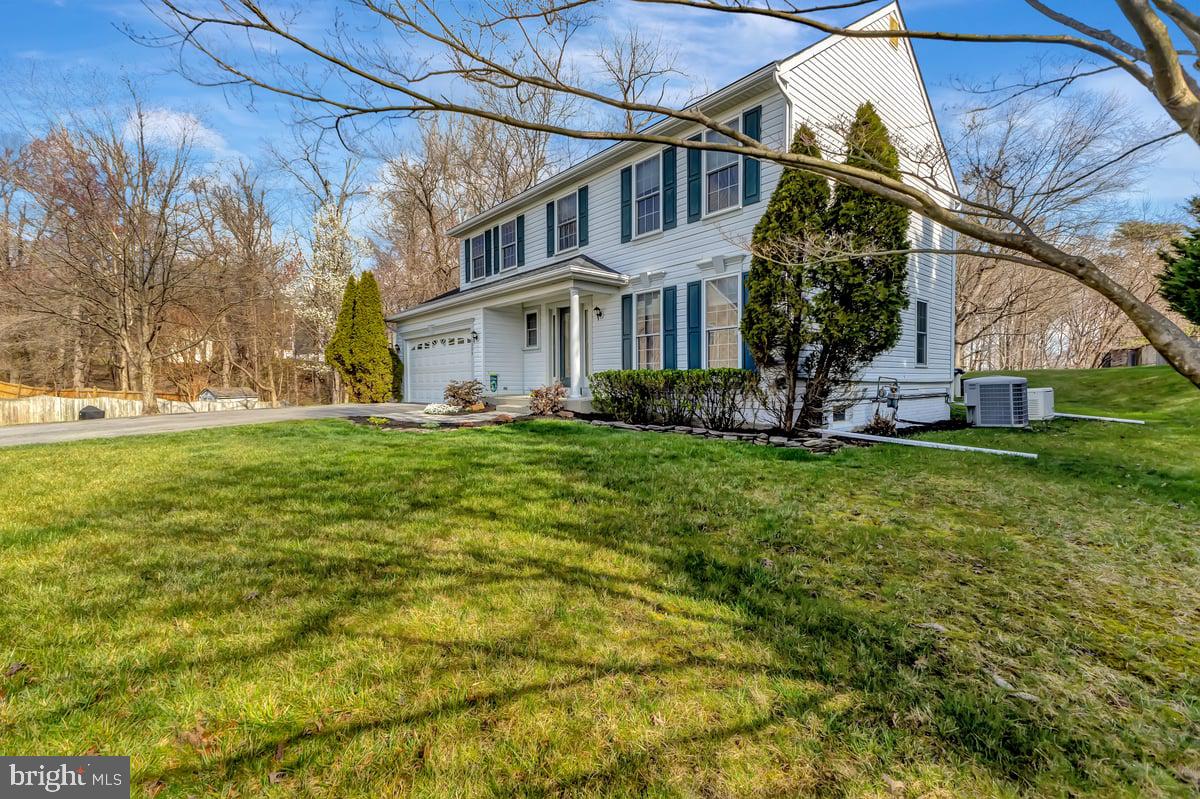 6304 Patuxent Quarter Road Hanover, MD 21076 - Photo 3 of 38