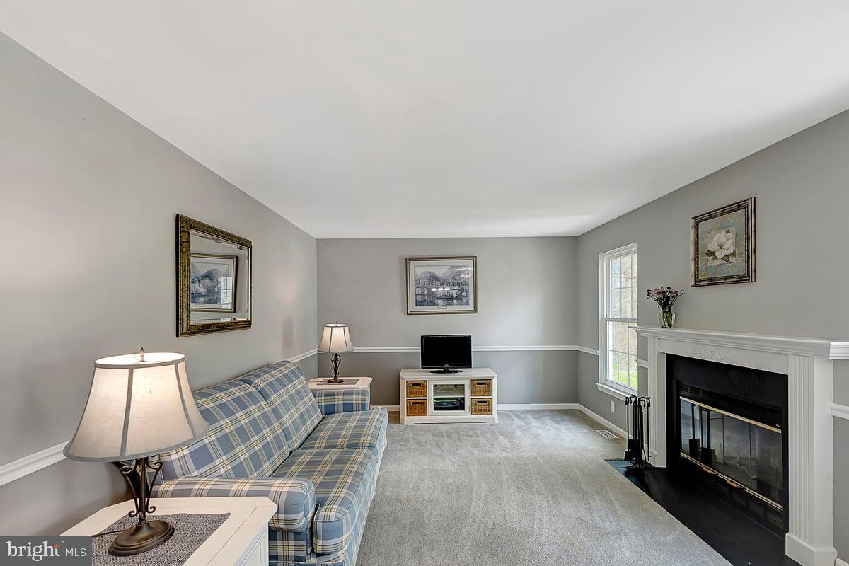 6304 Patuxent Quarter Road Hanover, MD 21076 - Photo 8 of 38