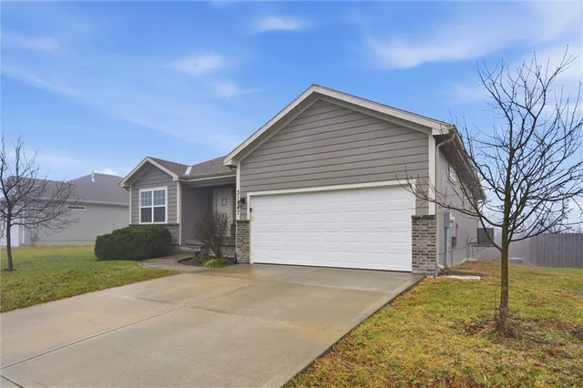 $354,900 | 31847 West 172nd Street, Gardner, KS 66030