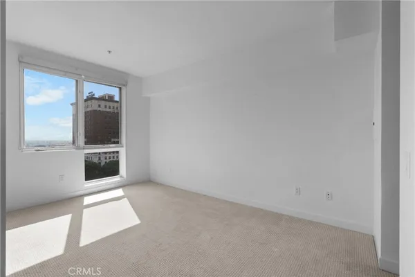$2,900 | 1234 Wilshire Boulevard, Unit 517, Los Angeles, CA 90017
