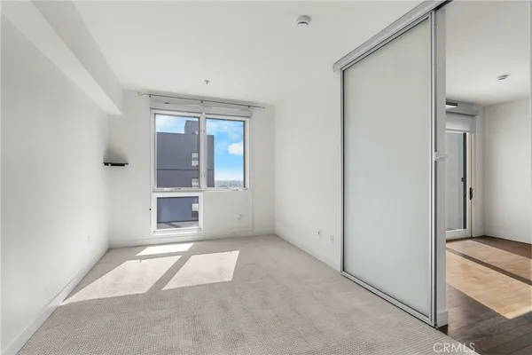 $2,900 | 1234 Wilshire Boulevard, Unit 517, Los Angeles, CA 90017