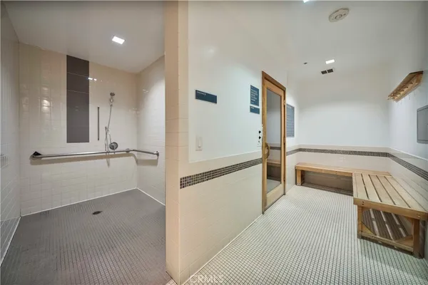 $2,900 | 1234 Wilshire Boulevard, Unit 517, Los Angeles, CA 90017