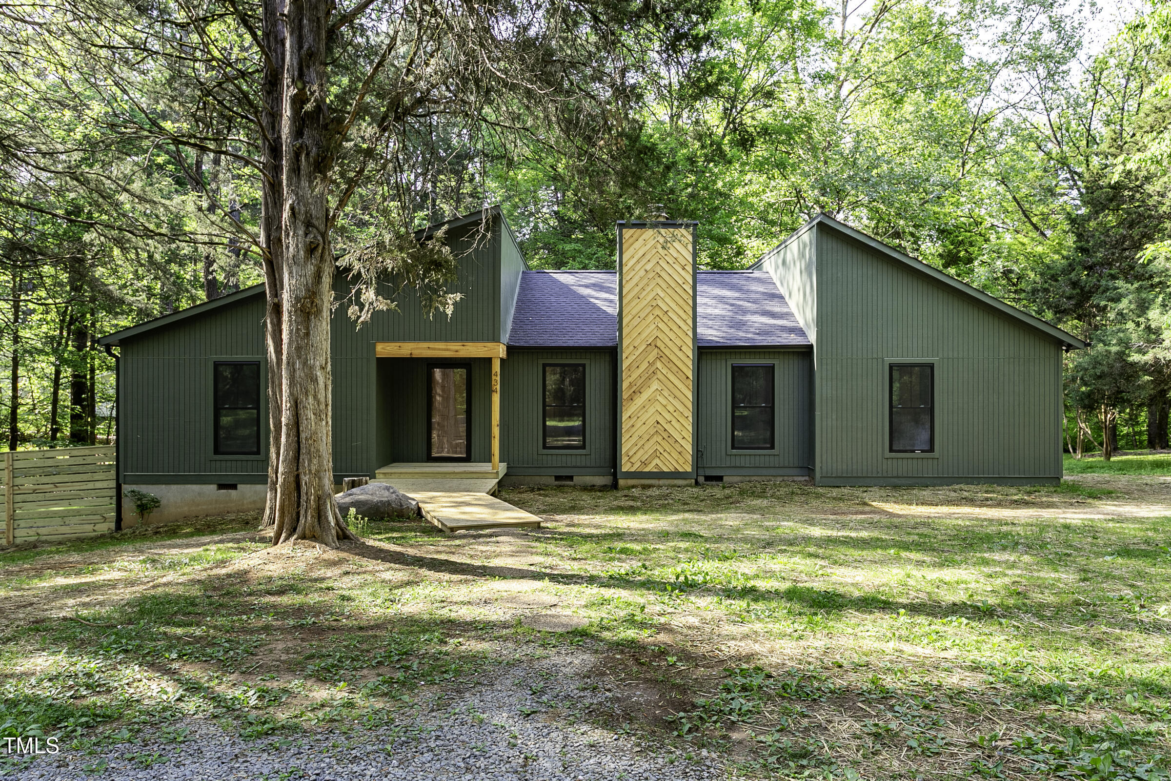 434 Robin Road Chapel Hill, NC 27516 - Photo 1 of 40 434 Robin Rd©WynmorPhotography.com-101
