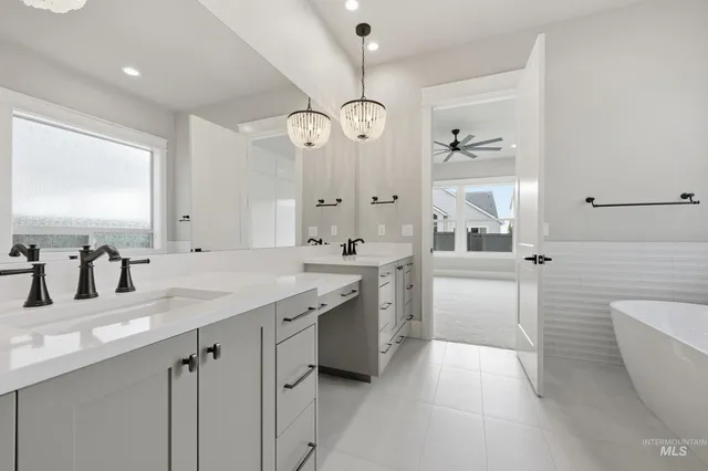 $724,777 | 1035 East Crescendo Street, Meridian, ID 83642