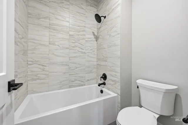 $724,777 | 1035 East Crescendo Street, Meridian, ID 83642