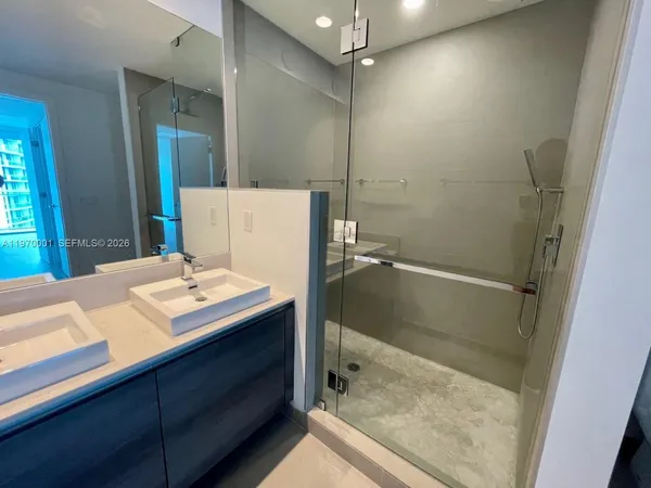 $5,700 | 1080 Brickell Avenue, Unit 3009, Miami, FL 33131
