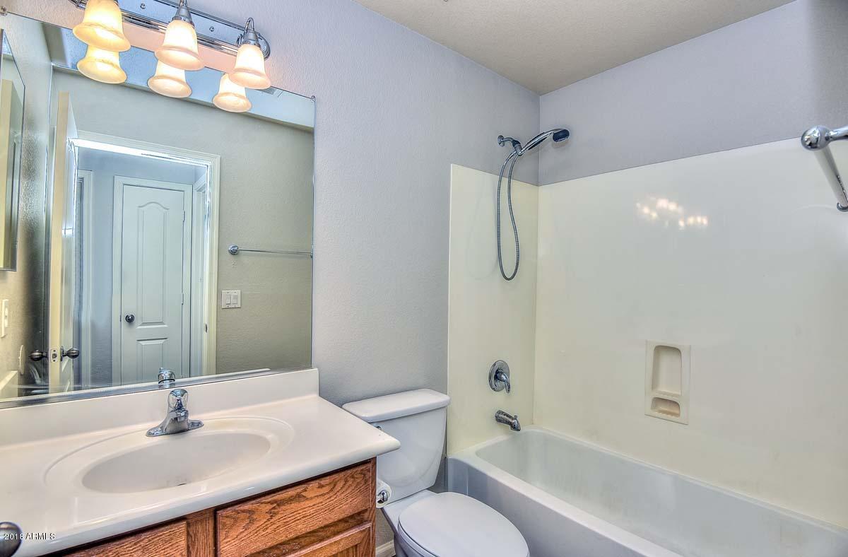 5023 West Ardmore Road Laveen, AZ 85339 - Photo 14 of 31 Hall Bath