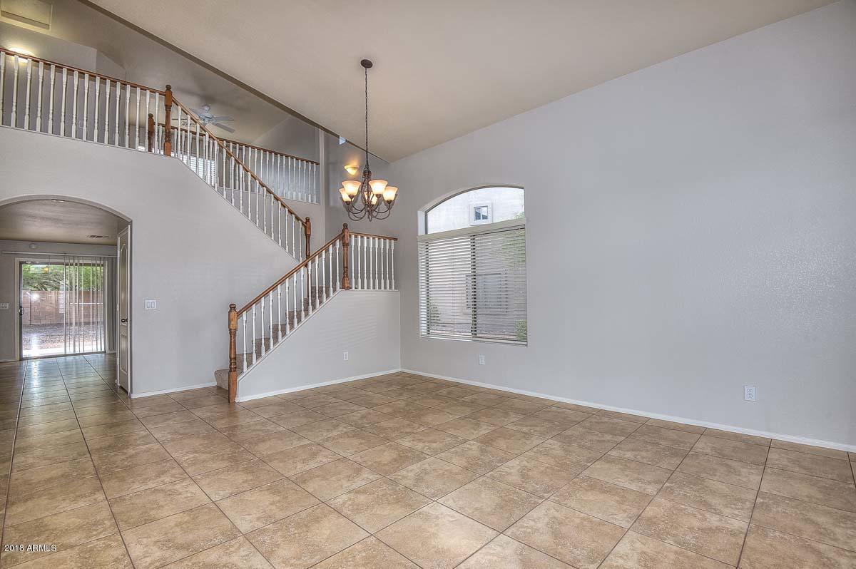 5023 West Ardmore Road Laveen, AZ 85339 - Photo 3 of 31 Living Room