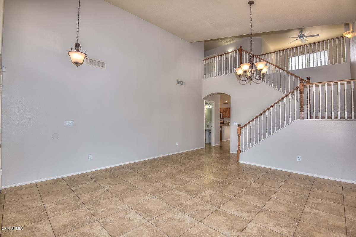 5023 West Ardmore Road Laveen, AZ 85339 - Photo 4 of 31 Living Room-Dining Room