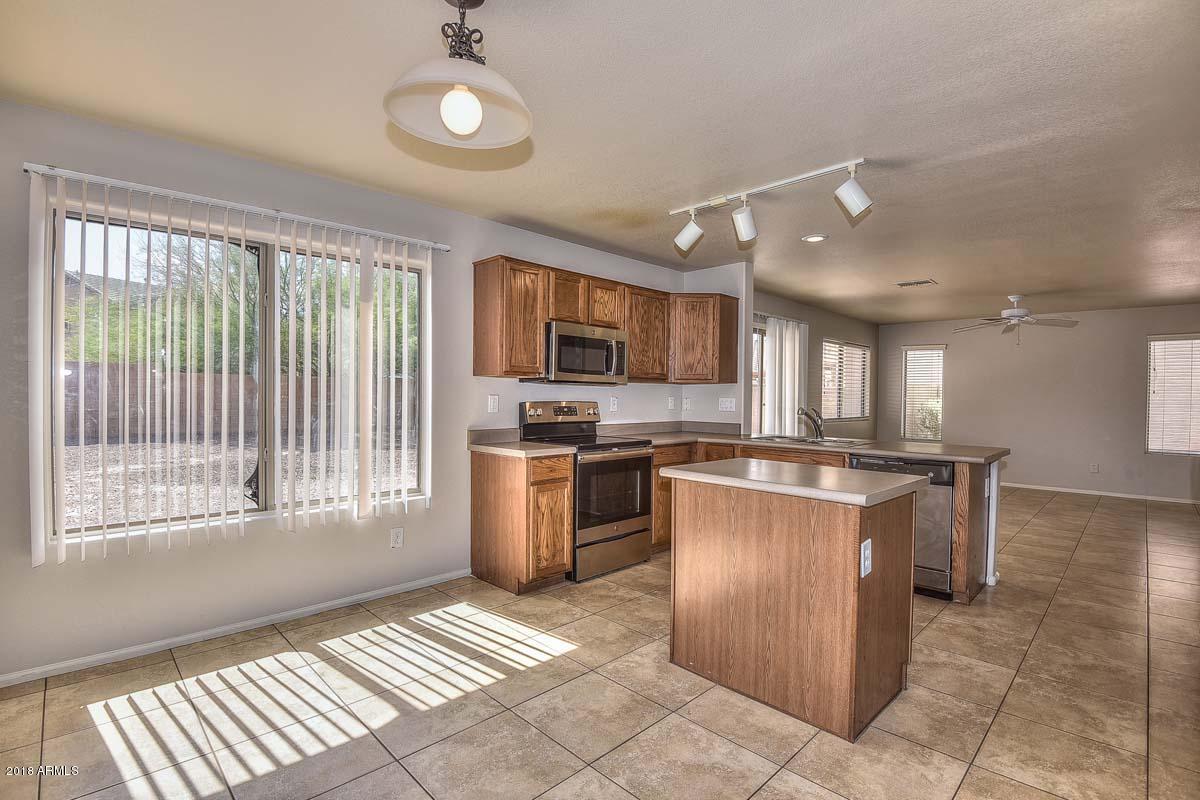 5023 West Ardmore Road Laveen, AZ 85339 - Photo 5 of 31 Breakfast Room-Kitchen