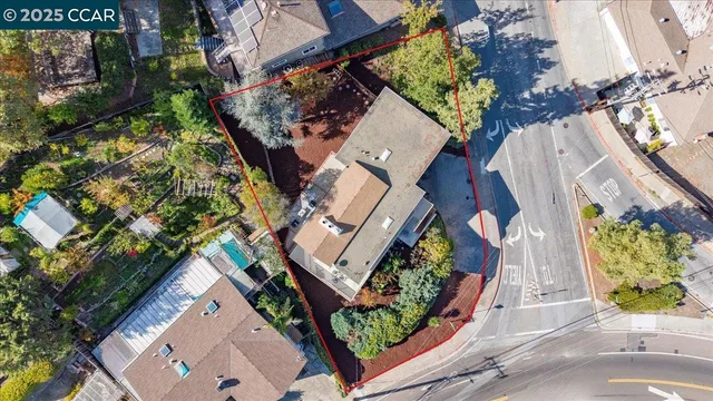 $2,499,000 | 3503 Highland Avenue, Redwood City, CA 94062