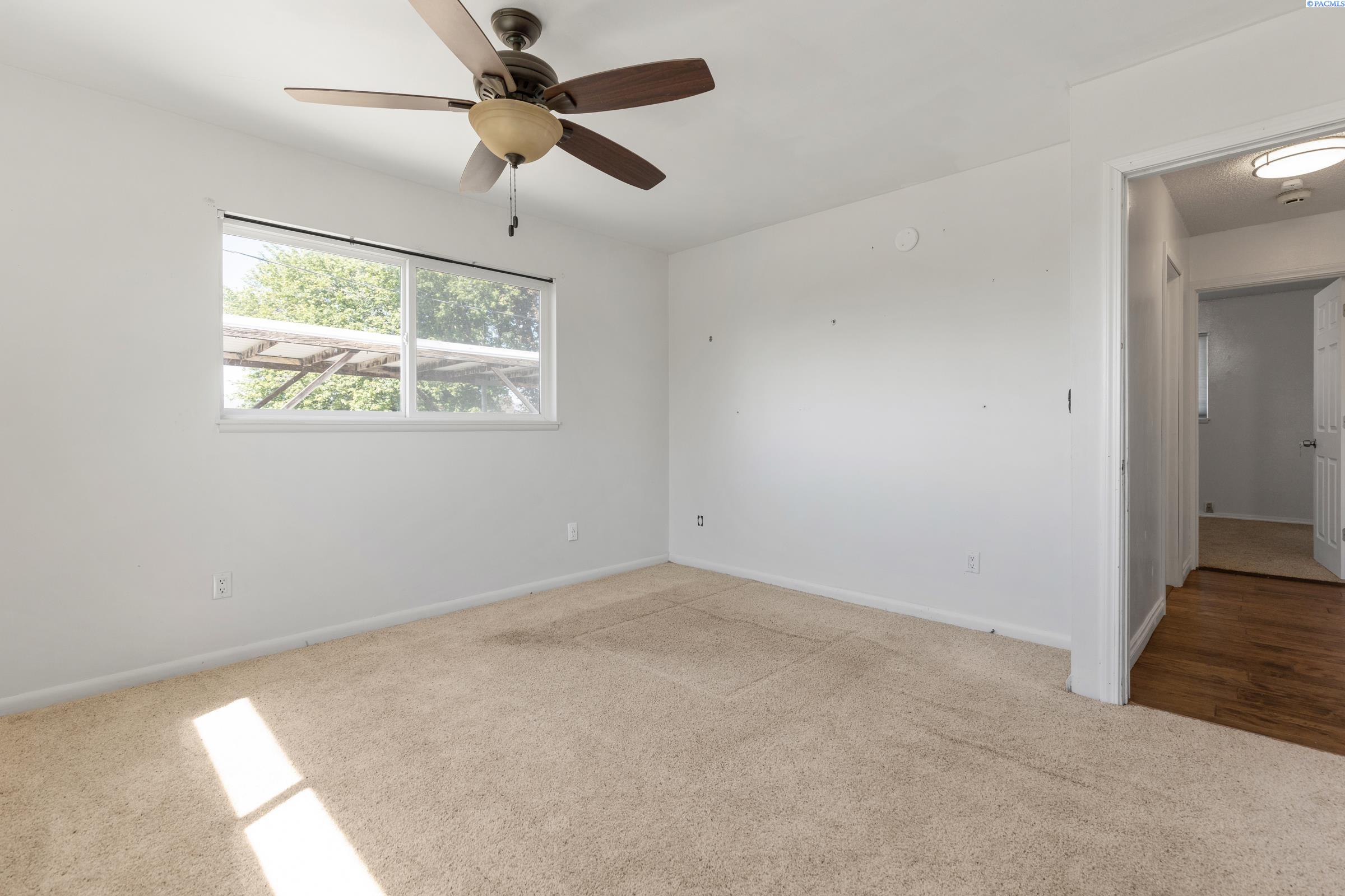 1310 Scoon Road Sunnyside, WA 98944 - Photo 11 of 43 Gallery Image 11