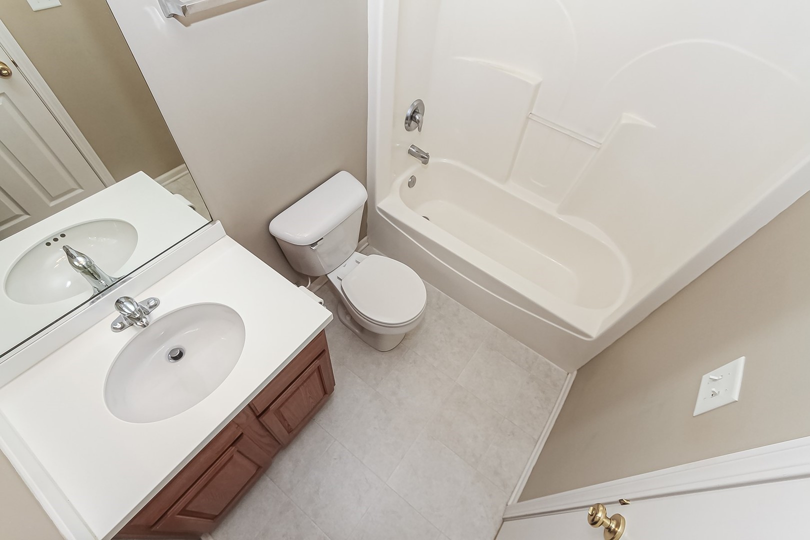 112 Durango Drive Gilberts, IL 60136 - Photo 19 of 24 a bathroom with a sink and a mirror