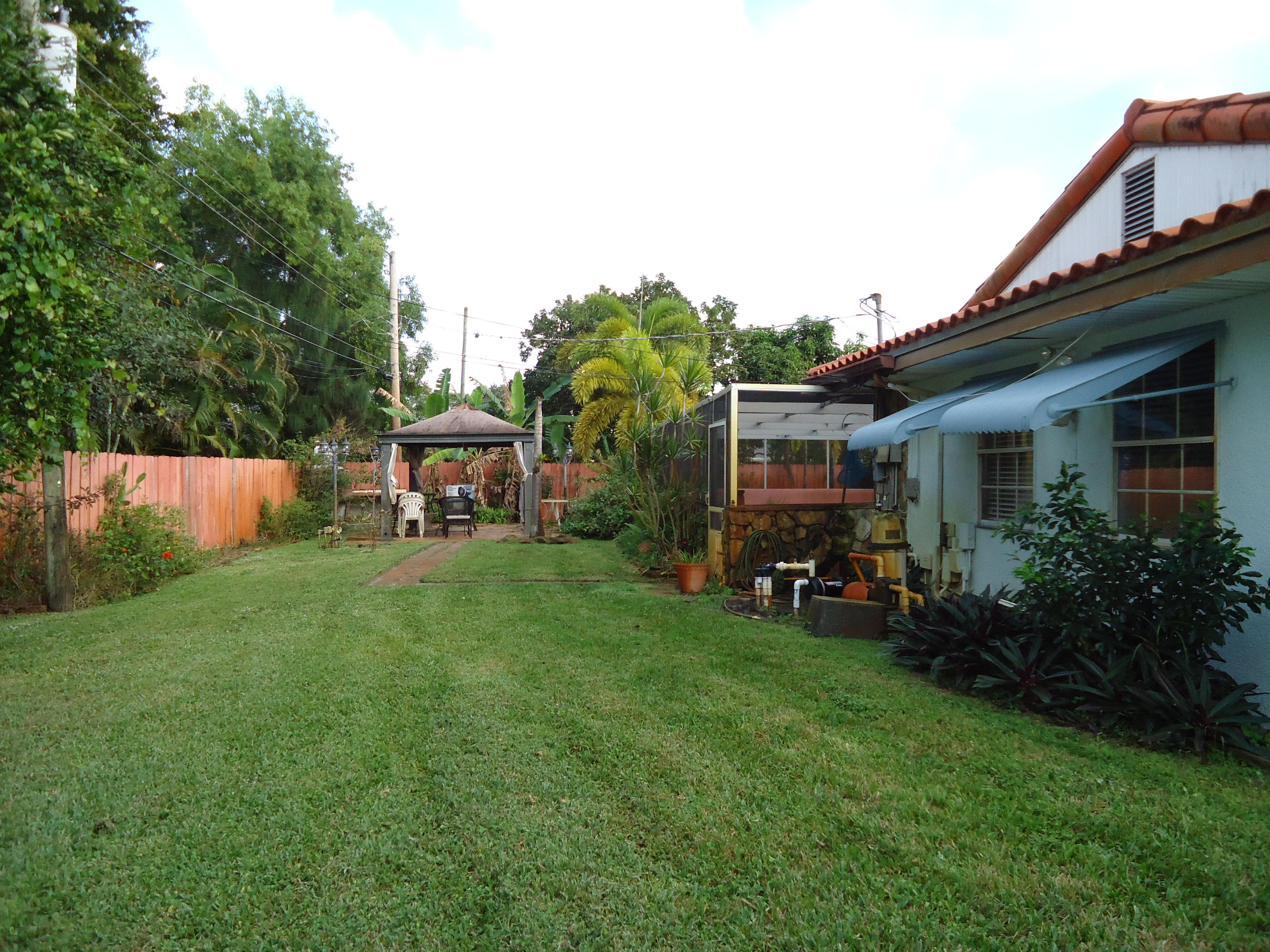 5051 Buchanan Road Delray Beach, FL 33484 - Photo 23 of 32 Backyard3