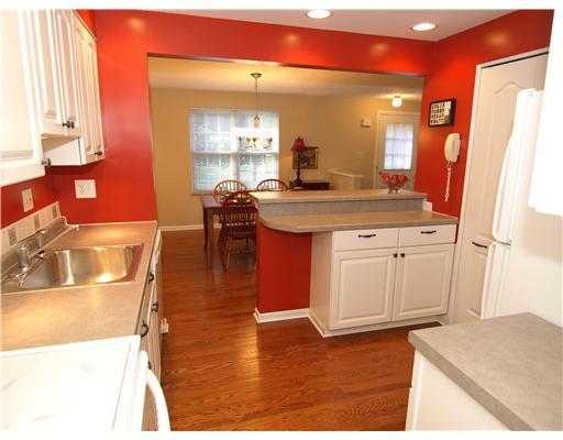 3082 East Bardonner Road Gibsonia, PA 15044 - Photo 5 of 18 Kitchen.