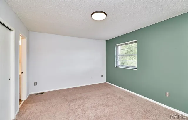 $220,000 | 221 Braeshire Drive, Unit A, Ballwin, MO 63021