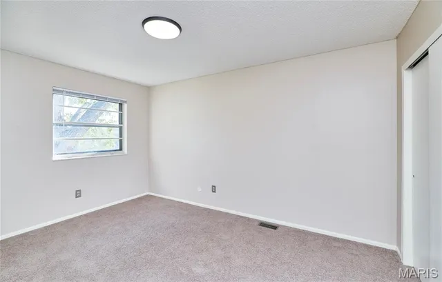 $220,000 | 221 Braeshire Drive, Unit A, Ballwin, MO 63021