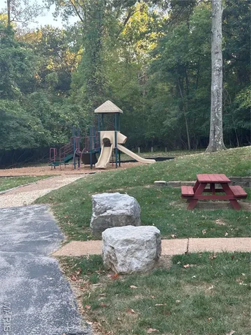 $220,000 | 221 Braeshire Drive, Unit A, Ballwin, MO 63021