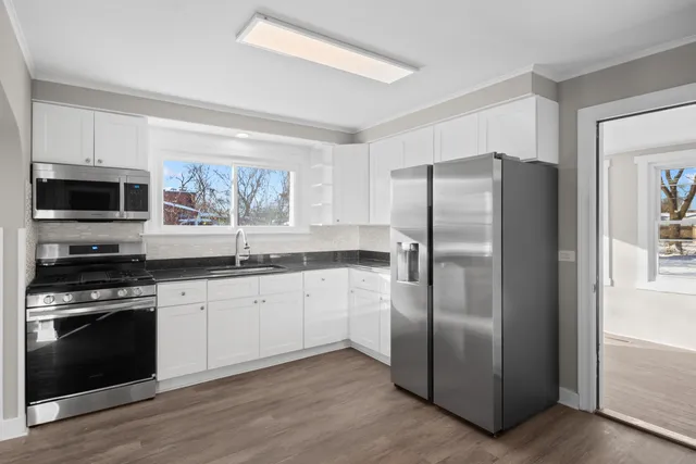 $449,000 | 5604 South Madison Avenue, Countryside, IL 60525