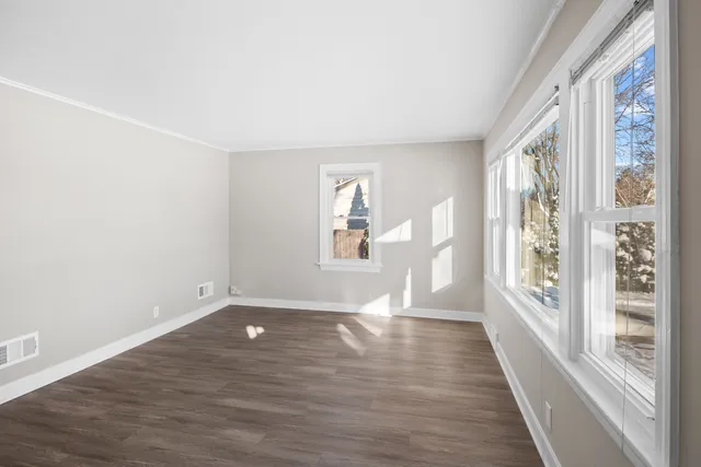 $449,000 | 5604 South Madison Avenue, Countryside, IL 60525