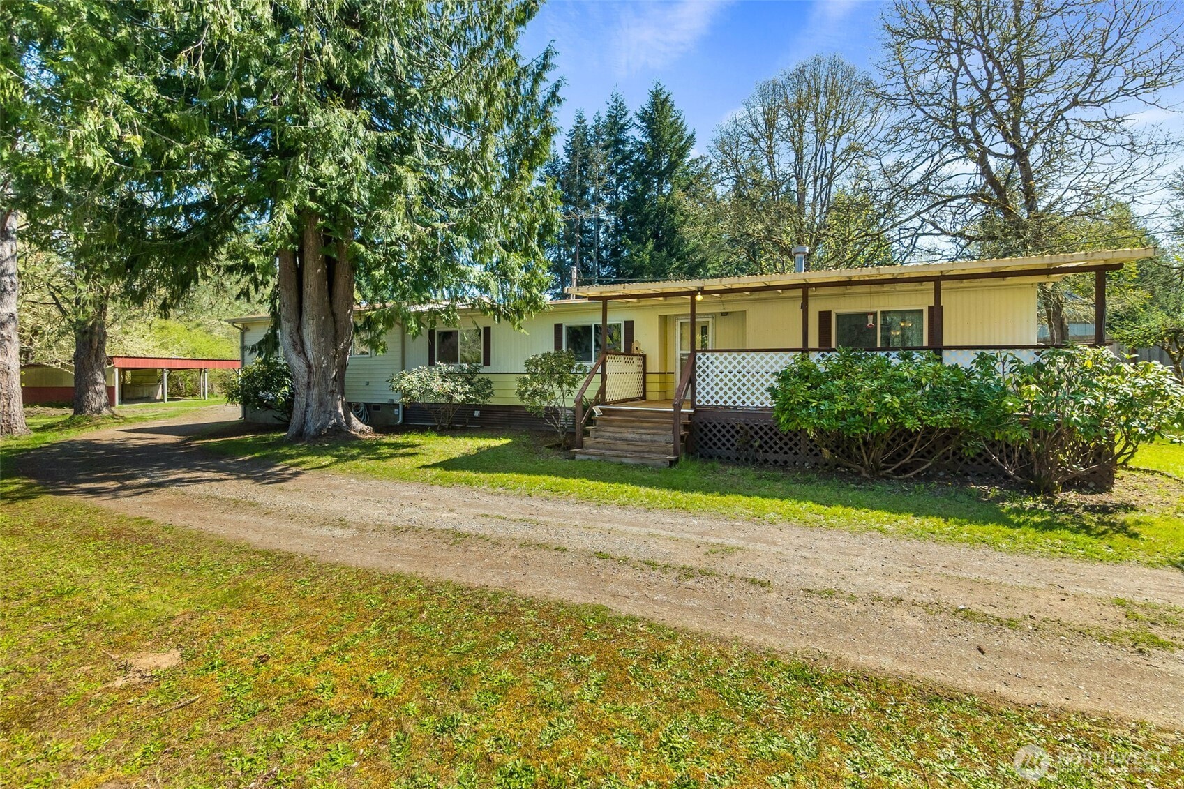 958 Tipsoo Loop South Rainier, WA 98576 - Photo 26 of 38