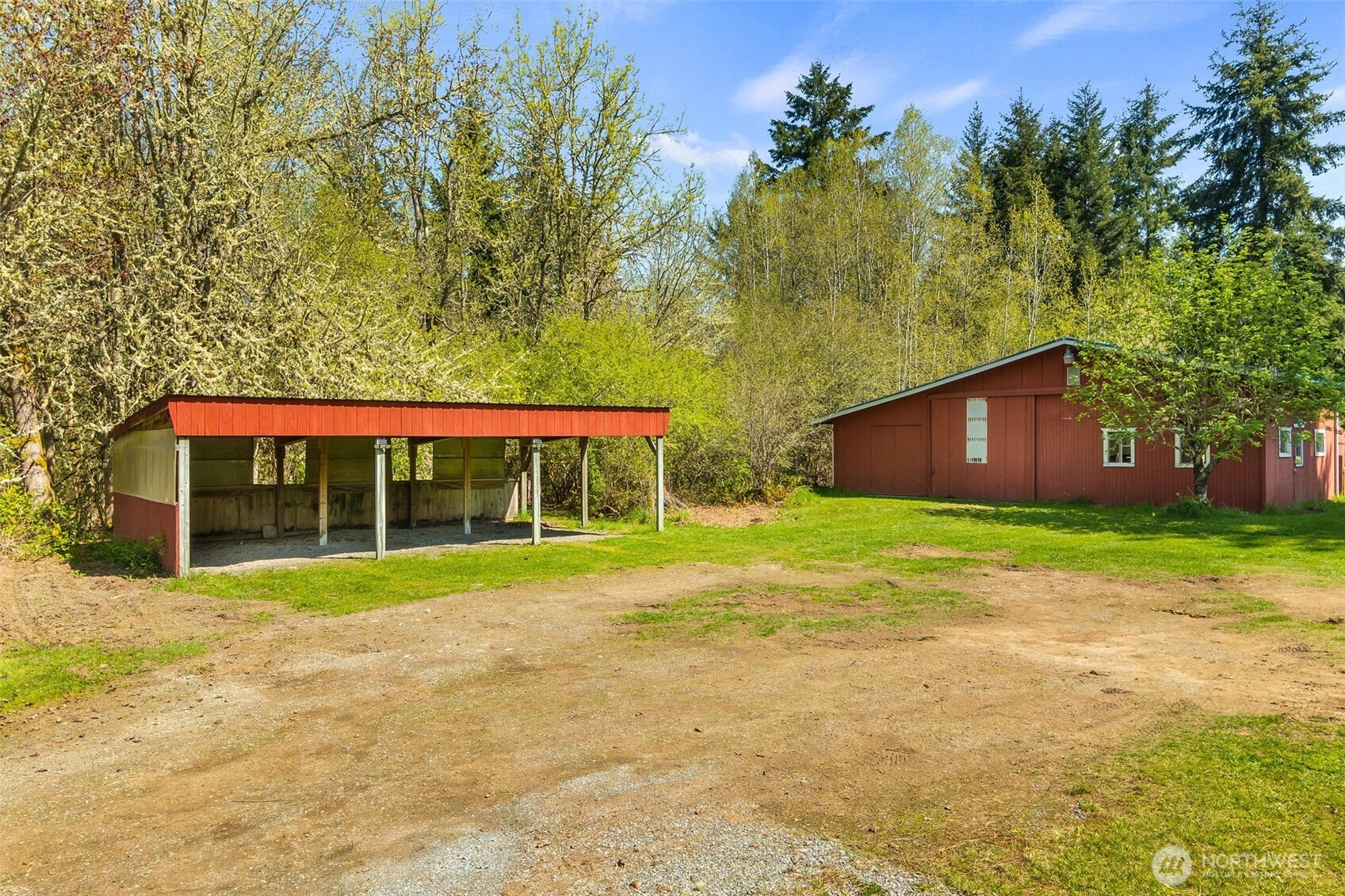 958 Tipsoo Loop South Rainier, WA 98576 - Photo 28 of 38