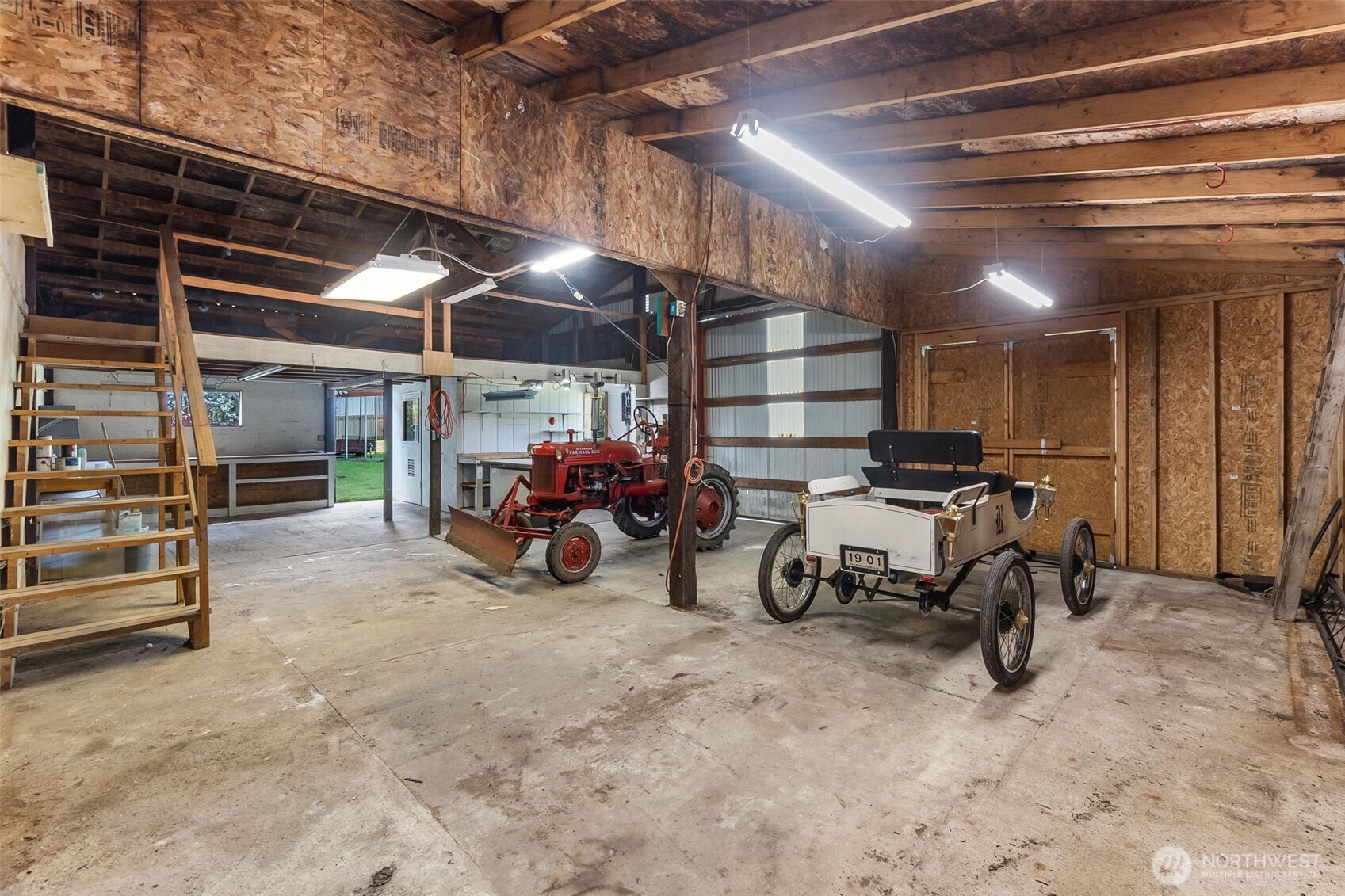 958 Tipsoo Loop South Rainier, WA 98576 - Photo 32 of 38