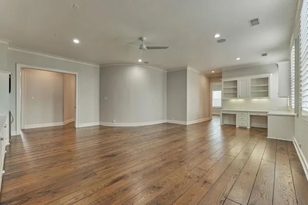 $5,249,000 | 22 East Shore Drive, The Woodlands, TX 77380