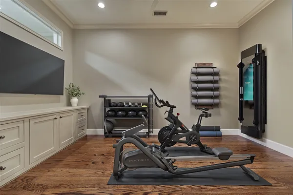 $5,249,000 | 22 East Shore Drive, The Woodlands, TX 77380